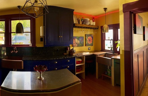 Vashon Island Maison | SHABBY CHIC WATERFRONT RETREAT est une maison relaxante et sereine au bord de l'eau