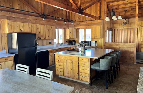 Waupaca Maison | Maison de retraite Shadow Lake ~ Bord de l'eau ~ Comprend des kayaks!