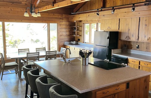 Waupaca Maison | Maison de retraite Shadow Lake ~ Bord de l'eau ~ Comprend des kayaks!
