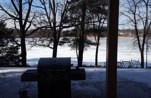 Waupaca Maison | Maison de retraite Shadow Lake ~ Bord de l'eau ~ Comprend des kayaks!