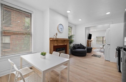 Shadyside Appartement | Shadyside/Central @1 Spacious and Modern 1Bdr with Free Parking