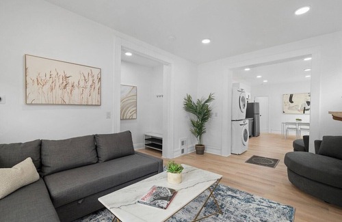 Shadyside Appartement | Shadyside/Central @1 Spacious and Modern 1Bdr with Free Parking