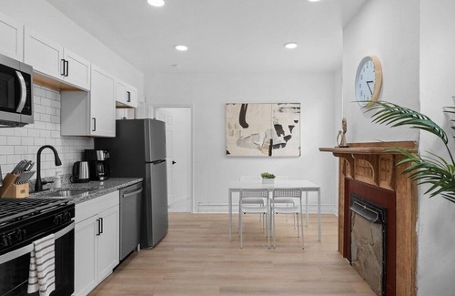 Shadyside Appartement | Shadyside/Central @1 Spacious and Modern 1Bdr with Free Parking