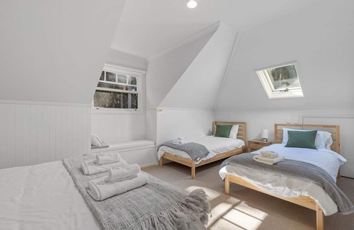 Glenning Valley Maison | Shambala Ω Tranquil Inner Forest Sanctuary