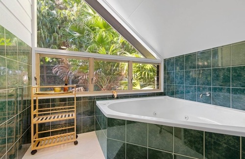 Glenning Valley Maison | Shambala Ω Tranquil Inner Forest Sanctuary