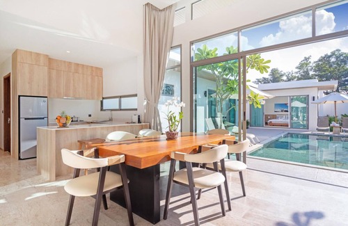 Bang Tao Villa | Ultra Clean 2 BR Deluxe Garden Pool Villa (C)