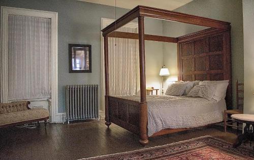 Ranshaw Maison | Shamokin Bed and Breakfast