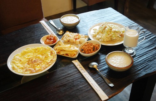 Nanzhuang Lit Et Petit-Déjeuner | Shan Xing Ji Ye Homestay