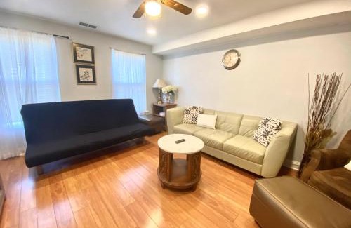 Eastwick Appartement | Shanghai 2900 - Vintage Oriental Style 2BR w Parking near Airport