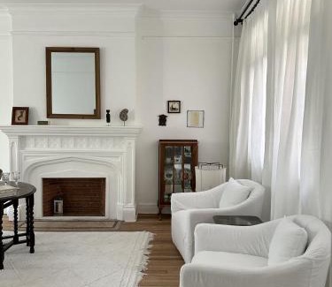 Xuhui Appartement | Shanghai Hills& Art Suite 17 - Near Line 1, 10 & 12 South Shanxi Road Metro