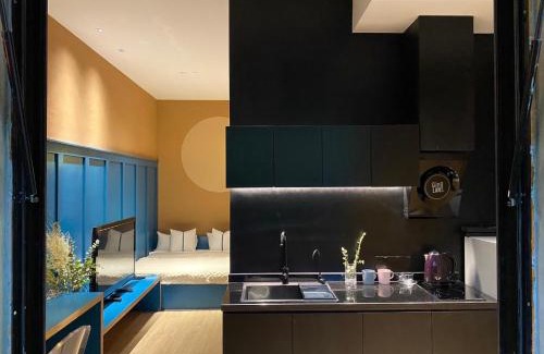 Xujiahui Appartement | Shanghai Hills & Gefii Hengshan Road close to Hengshan rd bar street and subway line1