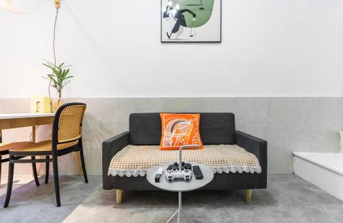 Huaihai Road Commercial Area Appartement | Shanghai Hills&XING 3067 Homestay Near Line 1&13 and Fuxing Park