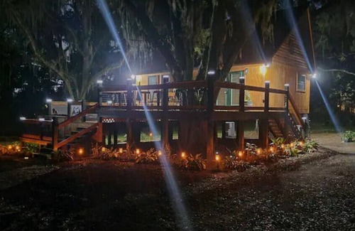 Tallahassee Maison | Shangri-La Treehouse
