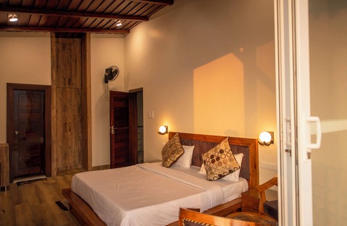 Bhimtal Lit Et Petit-Déjeuner | Shanti Kunjj : Lake View Room Galaxy