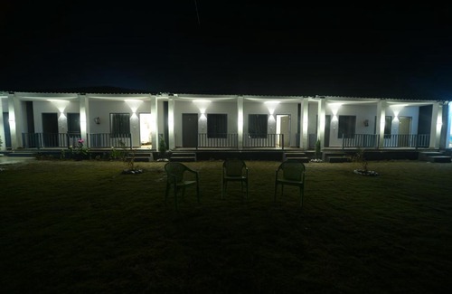 Sirala Station Balnéaire | Shanti people resort and camp