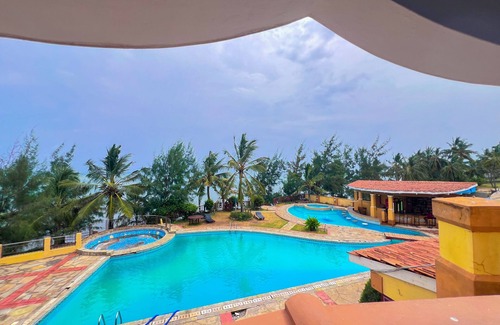 Mombasa Appartement | Shanzu Beachfront Apartments with beautiful ocean views and a swimming pool
