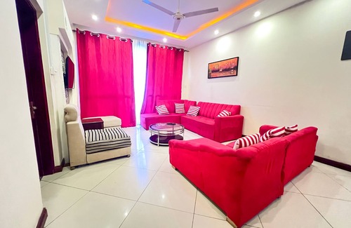 Mombasa Appartement | Shanzu Beachfront Apartments with beautiful ocean views and a swimming pool