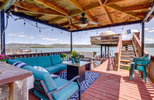 Lucerne Maison | Shared Boat Dock at Clear Lake Couples Retreat