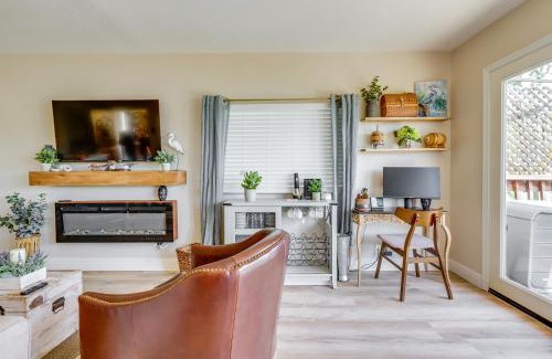 Lucerne Maison | Shared Boat Dock at Clear Lake Couples Retreat