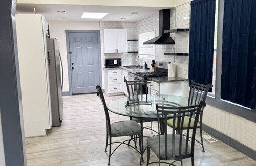 Barnum West Cabine | Shared Room near Downtown Denver & Lake (Room 4)