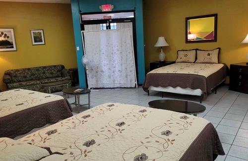 Hato Rey Central Appartement | Shared Unit just 10 minutes from Airport,Bedroom 3
