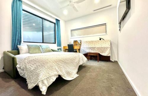 Bardon Maison | SHAREHOUSE 2bedroom-Retreat at Bardon