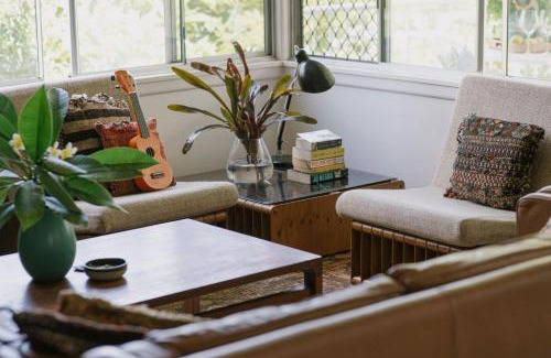 Yamba Maison | Sharon - Pet Friendly Beach Cottage in Town