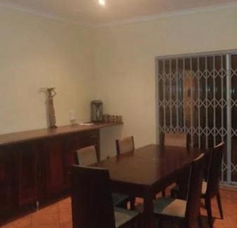 Moses Kotane Maison | SHARONS GUESTHOUSE