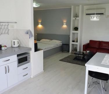 Livnim Cabine | Sharvit Hakesem