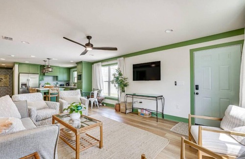 Kiska Beach Maison | Shasta Street Retreat - New to Mgmt