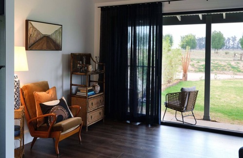 Bombira Villa | Shawwood Cellar Door Luxury Mudgee Farm Accommodation, Sweeping Views, Spectacular Sunsets
