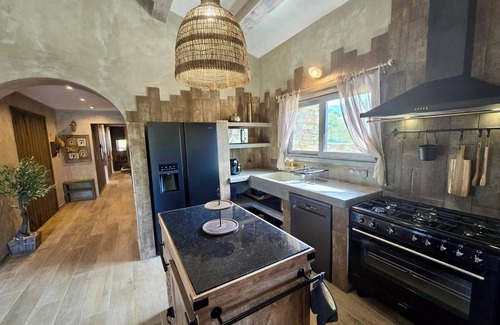 Oletta Villa | Sheepfold-style stone villa in the heart of the Corsican maquis