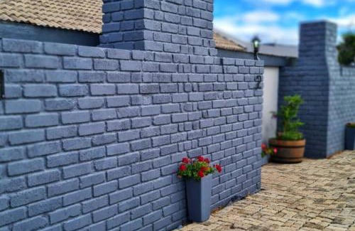 Molemole Appartement | Sheilas Self-Catering Overnight Accommodation