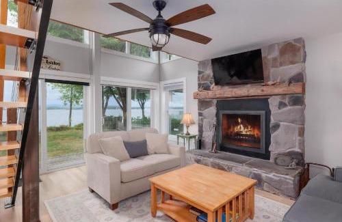 South Burlington Maison | Shelburne Bay Retreat Modern 3BR Lakefront Views