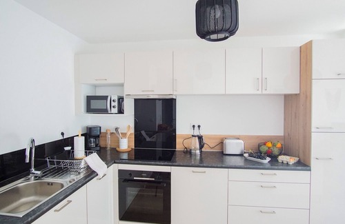 Concarneau Appartement | -SHELBY- T2 ARRIÈRE CORNICHE PARKING ET TERRASSE