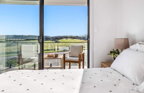 Shell Cove Maison | Shell Cove Comfort by Links Golf Course & Marina