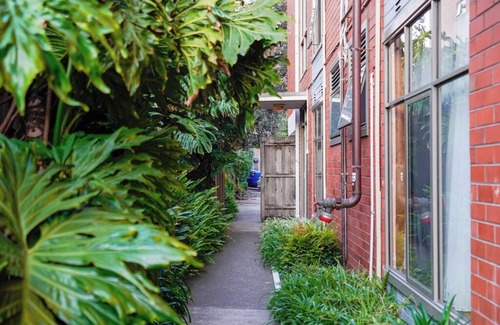St Kilda Appartement | ShelleyStayz on Grey St