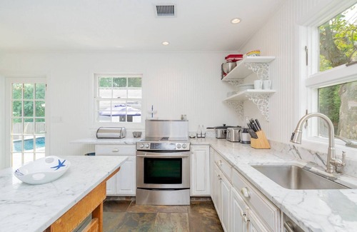 Suffolk County Maison | Shelter Island Retreat With Pool ...Close To Beach & Pet Friendly