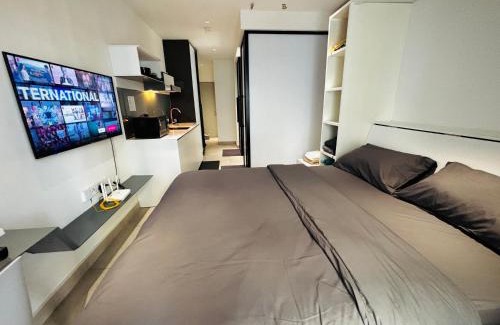 Shah Alam Maison | Shem's DK Impian Airport Subang with Balcony