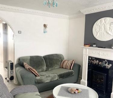 Chadwell Appartement | Shepherds House - Spacious 4 bedroom