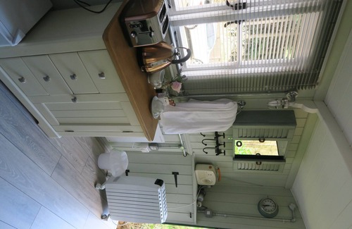 Warlingham Cabine | Cabane de bergers avec bain à remous et barbecue