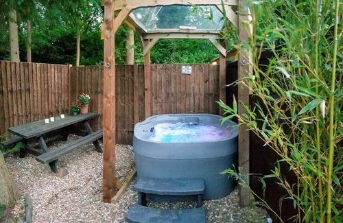 Warlingham Cabine | Cabane de bergers avec bain à remous et barbecue