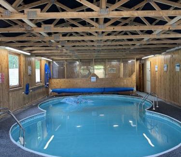 Lechlade Maison | Shepherds Rest Cotswolds Cottage Farm Stay With Pool