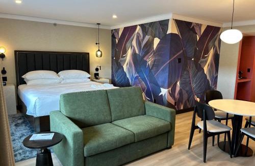 Laval Hôtel | Sheraton Laval Hotel