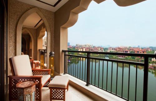 Henghe Street Hôtel | Sheraton Qingyuan Lion Lake Resort