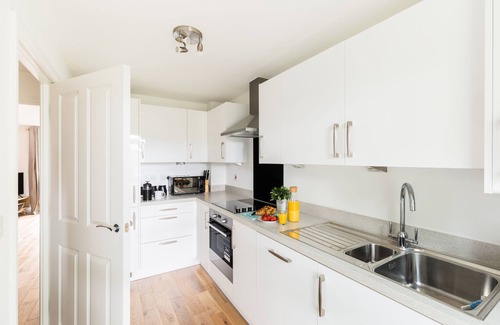 Birmingham City Centre Maison | Sherlock Modern Home de Svelte Living