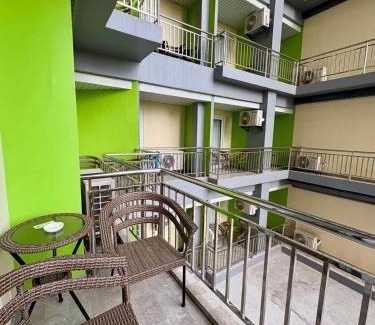 Malabanias Appartement | Sheryll Escapes - La Grande Phase 2, Grand Studio 708 on 7th floor with Balcony, Wifi & Netflix