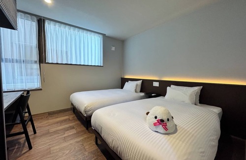 Shiroishi Maison | SHIMAENAGA 130m2 2storey detached house for ren / Sapporo Hokkaidō
