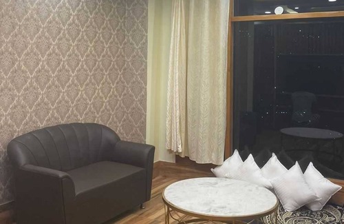 Shimla Autre | Shimla Canvassed - Whole house available 3 bedroom with Kitchen and Living area