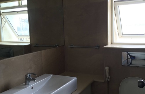 Kochi Appartement | AGUAS BRILLANTES COCHIN INDIA APARTAMENTOS DE 3 DORMITORIOS CON AGUAS TRASERAS